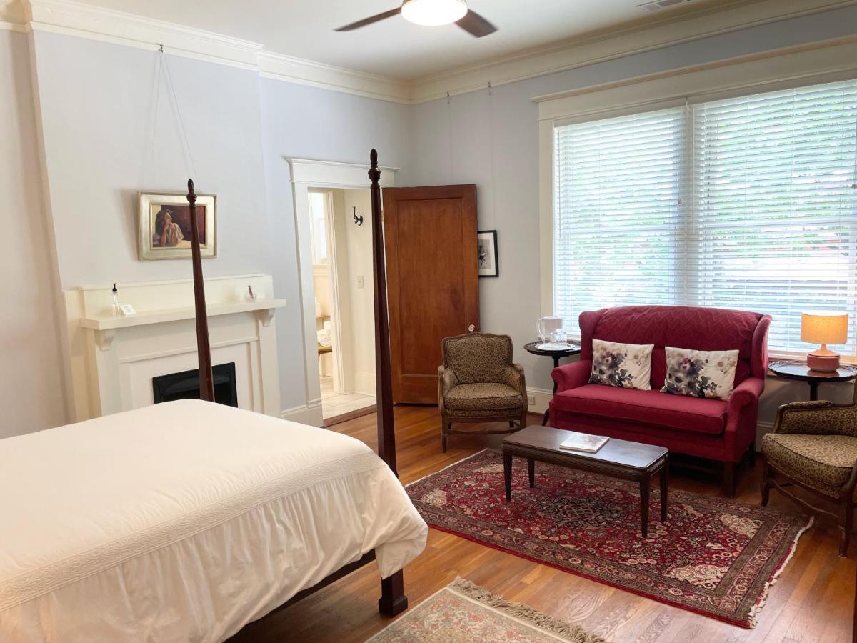 Gillen House Bed And Breakfast Maxeys 외부 사진